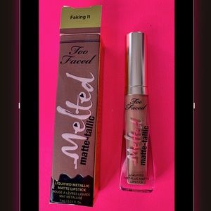 TOO FACED melted matte-tallic lipstick